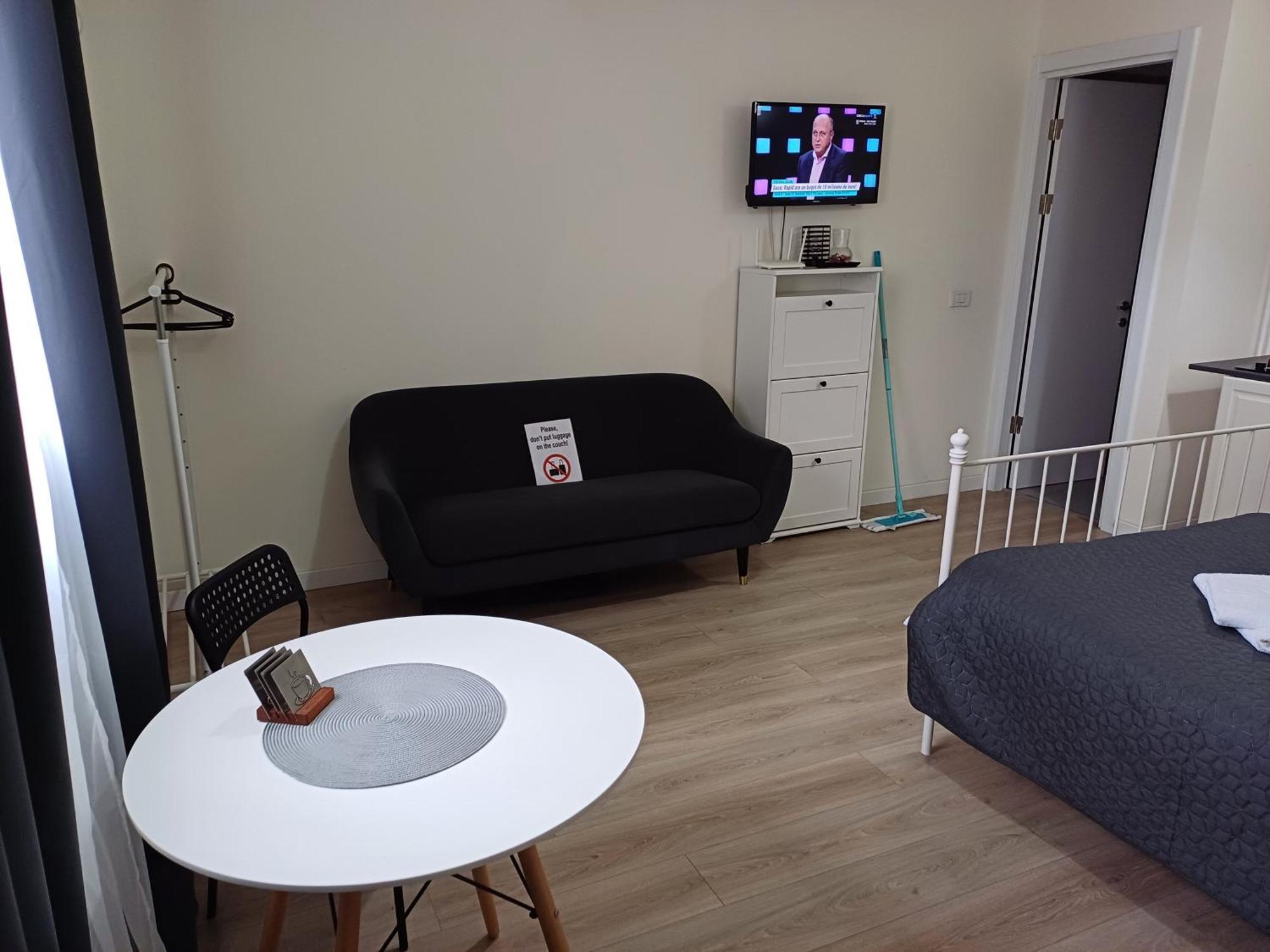 Tom'S House Apartment Otopeni Exterior foto